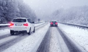 Consejos de conducción segura para conducir en la nieve|Grupo Marthe | Autotaller y alquiler de coches, furgonetas y camiones en el Maresme