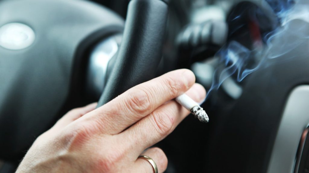 Fumar se podría acabar en el coche|Grupo Marthe