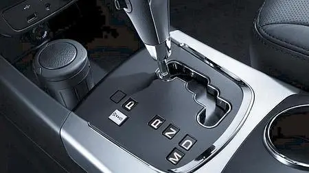 Grupo Marthe | Autotaller y alquiler de coches, furgonetas y camiones en el Maresme | ¿Cómo conducir un coche automático?