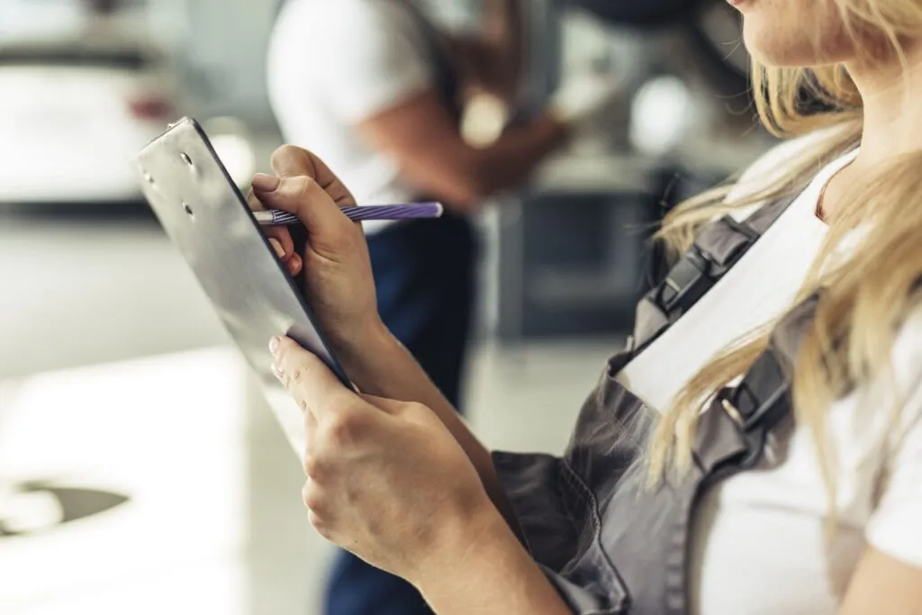 Grupo Marthe | Autotaller y alquiler de coches, furgonetas y camiones en el Maresme | Viaje sin sobresaltos: Garantizamos la seguridad en tu experiencia de alquiler de coches 