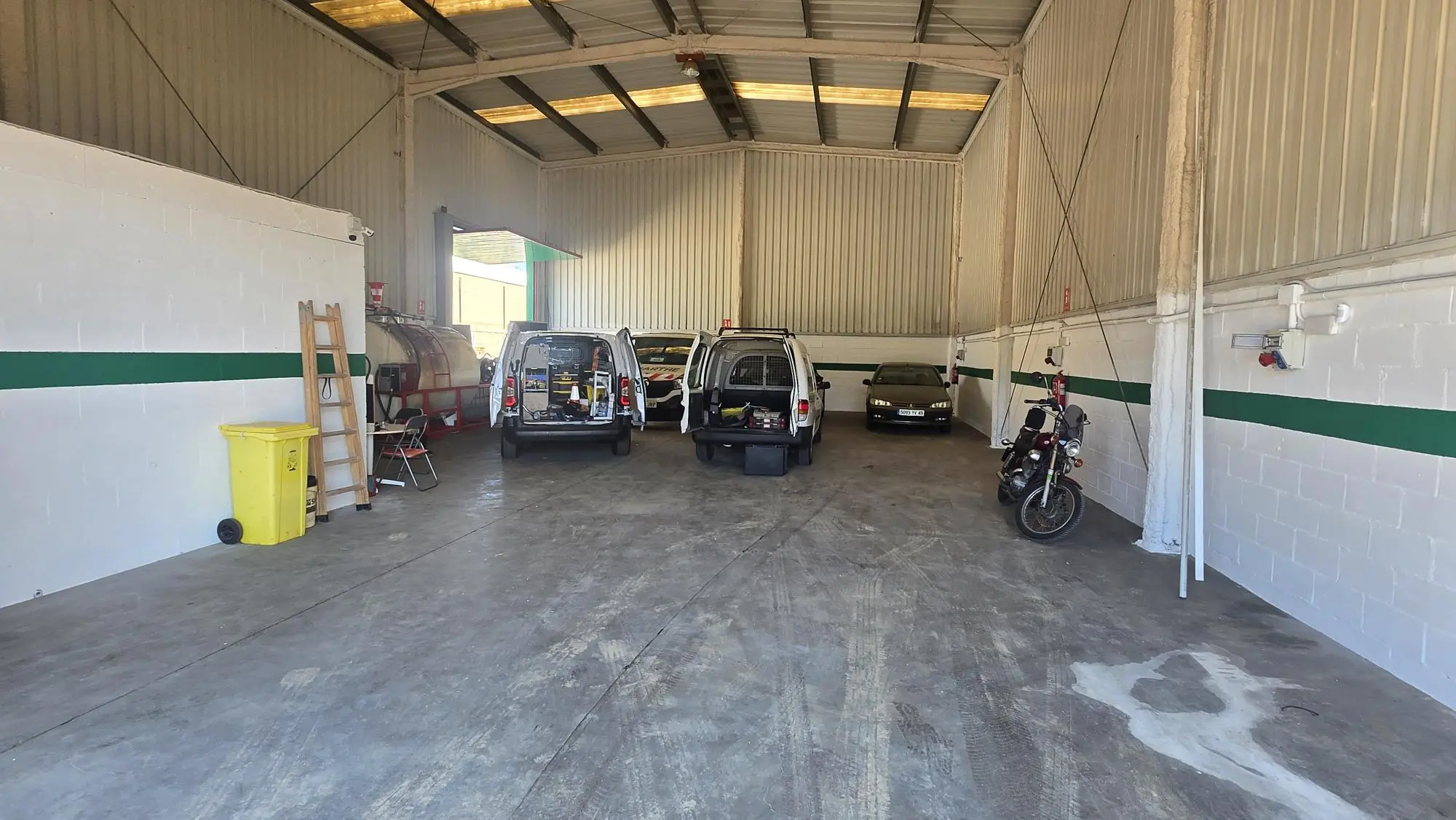 Grupo Marthe | Autotaller y alquiler de coches, furgonetas y camiones en el Maresme | Alquiler de coches en Blanes para empresas: Soluciones flexibles y económicas